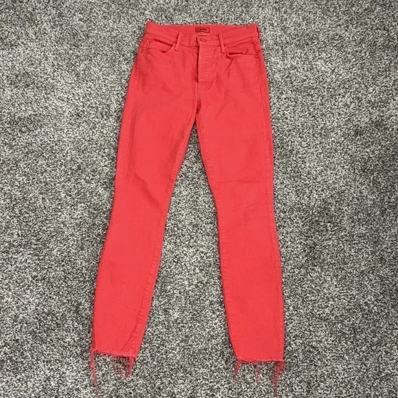 MOTHER Denim The Stunner Ankle Fray in Red